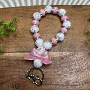 Vintage Floral Beaded Wristlet Keychain – Pink Bow Charm, Elegant Gift for Her